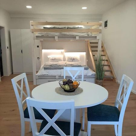 Apartman Mr Guest 크라피나 외부 사진