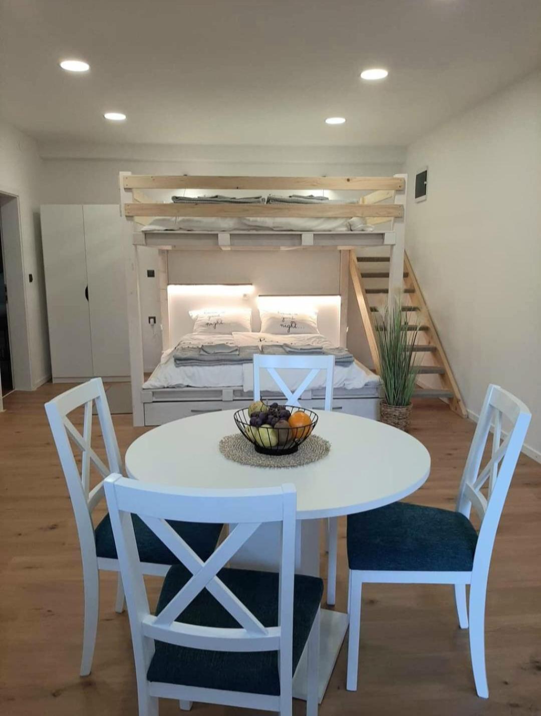 Apartman Mr Guest 크라피나 외부 사진